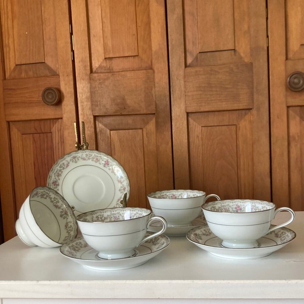 Vintage Noritake “Edgewood” Cups and Saucers, Set of 4